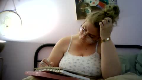 Snapshot of bedbandits chatting on 10/02/25, 11:01 Bedbandits69 online show from 10/02/25, 11:01