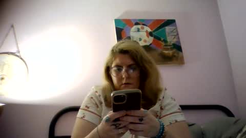 Snapshot of bedbandits chatting on 10/21/25, 10:10 Bedbandits69 online show from 10/21/25, 10:10