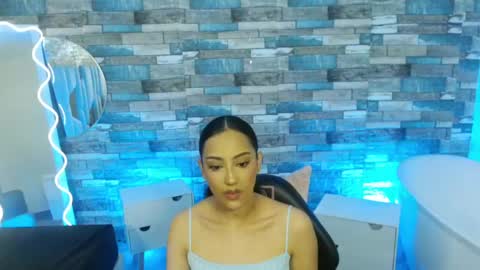 BELLA online show from 09/11/25, 02:28