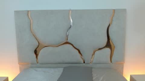 BELLA online show from 10/09/25, 02:59