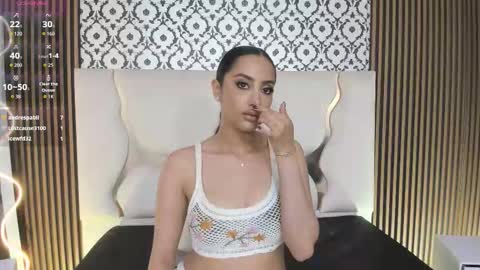 BELLA online show from 10/22/25, 01:17