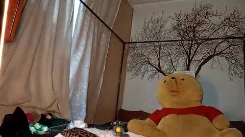 beencee2 online show from 11/23/25, 02:17