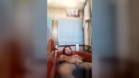 Snapshot of beennudeislife chatting on 07/19/26, 09:35 beennudeislife online show from 07/19/26, 09:35
