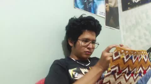 Snapshot of beentage chatting on 06/09/26, 03:40 Alex online show from 06/09/26, 03:40