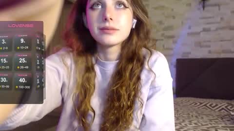 Kate online show from 10/11/25, 03:21