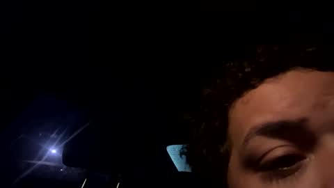 Snapshot of beezc12 chatting on 02/02/25, 12:40 beezc12 online show from 02/02/25, 12:40
