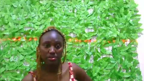 Snapshot of beib_love chatting on 09/20/25, 04:13 beib_love online show from 09/20/25, 04:13