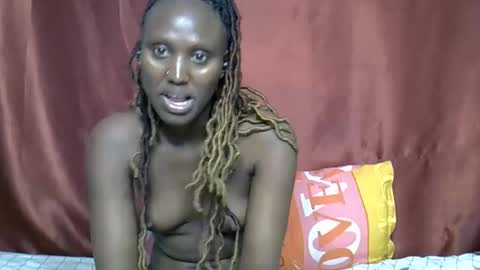 Snapshot of beib_love chatting on 04/18/26, 07:07 beib_love online show from 04/18/26, 07:07