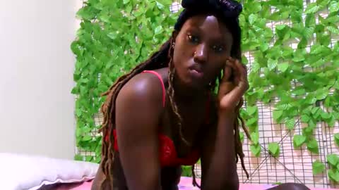 Snapshot of beib_love chatting on 05/19/26, 05:36 beib_love online show from 05/19/26, 05:36