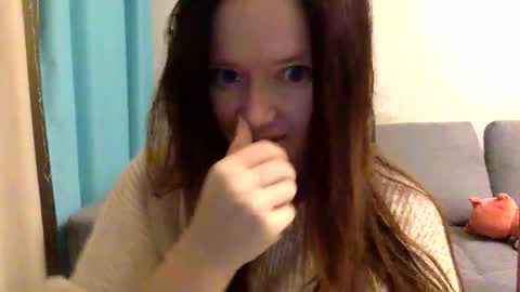 belajulia online show from 10/22/25, 04:40