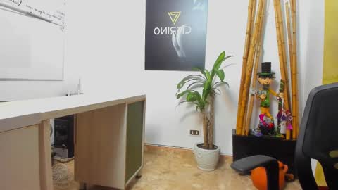 Snapshot of belamiramil chatting on 12/03/24, 05:42 independent model online show from 12/03/24, 05:42