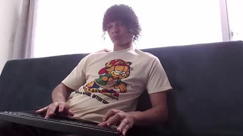 Snapshot of belamiramil chatting on 01/29/25, 07:11 independent model online show from 01/29/25, 07:11