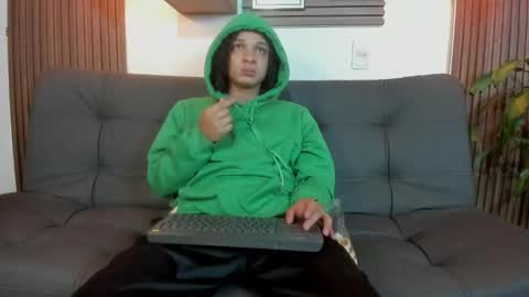 Snapshot of belamiramil chatting on 10/04/25, 07:50 independent model online show from 10/04/25, 07:50