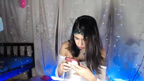 modelo independiente online show from 12/23/24, 03:50