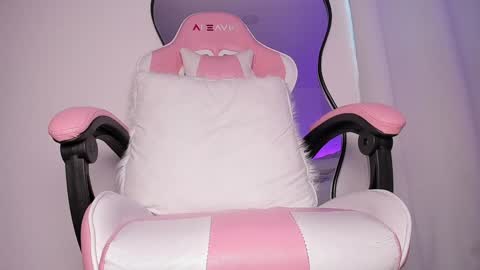  Belkis  online show from 01/18/25, 10:49