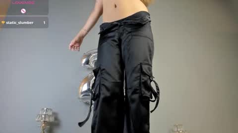 Bella cam online show from 03/06/25, 12:10