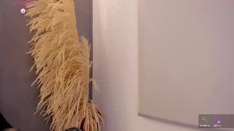 Bella cam online show from 10/11/25, 03:06