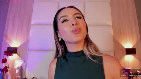 Bella cam online show from 05/12/26, 07:33