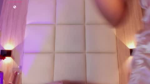 Bella cam online show from 06/02/26, 07:49