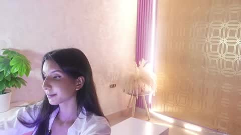 Snapshot of bella19__ chatting on 05/22/26, 08:25 bella19 online show from 05/22/26, 08:25