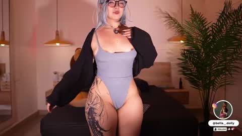    online show from 11/12/25, 11:32