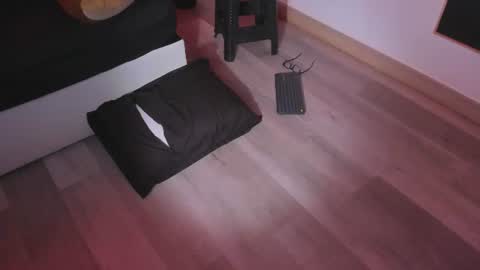    online show from 07/06/26, 03:03