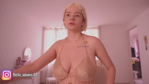 isabella online show from 03/12/26, 10:05