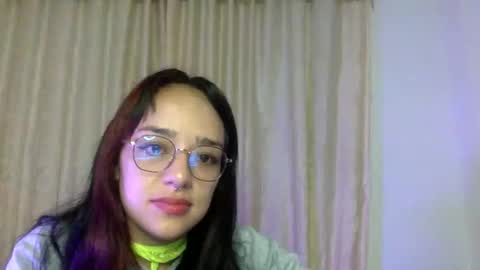 bella_and_koko online show from 03/25/26, 11:00