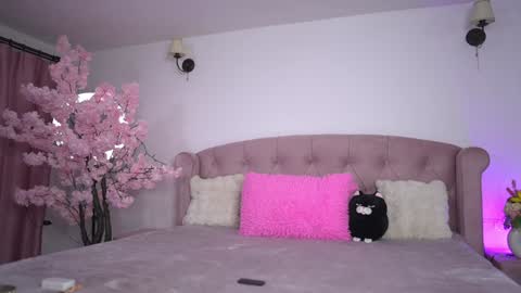 Emma  Bella online show from 02/03/26, 10:48