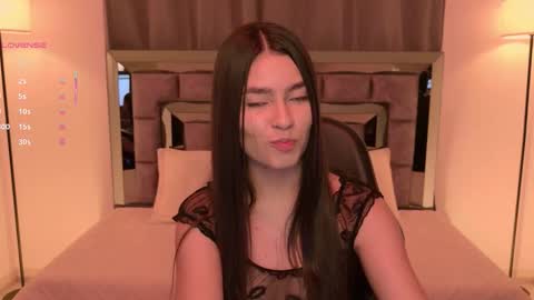 Bella  online show from 12/20/25, 04:08