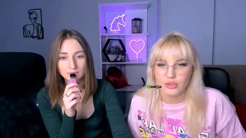 Bella online show from 11/06/25, 06:58