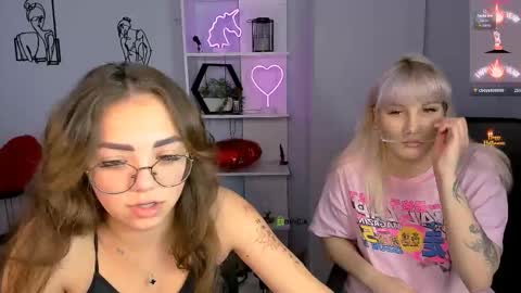 Bella online show from 11/07/25, 08:58