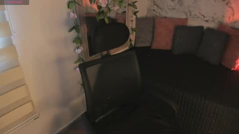 Dessi  online show from 05/15/26, 01:07