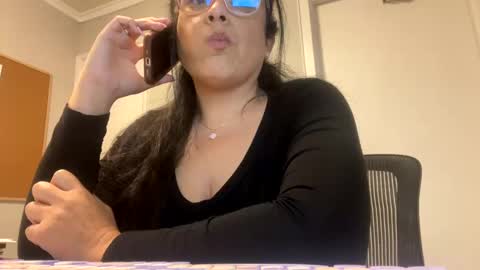 Snapshot of bella_dulce chatting on 02/24/25, 10:25 bella_dulce online show from 02/24/25, 10:25