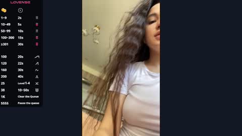 Snapshot of bella_gasp chatting on 07/08/26, 05:01 Jane online show from 07/08/26, 05:01