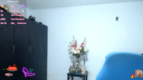 Bella online show from 04/12/26, 12:04