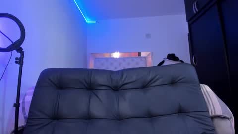 bella_hamilton online show from 02/14/26, 04:09