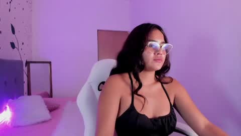 bella_jadee online show from 04/14/26, 03:34