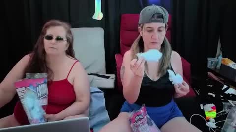 Bella James online show from 10/14/25, 04:08