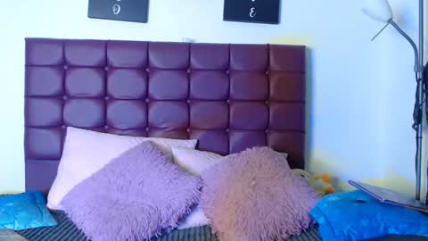 Snapshot of bella_lr chatting on 02/22/25, 03:12 Valentina online show from 02/22/25, 03:12