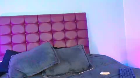 Valentina online show from 02/15/26, 10:39