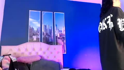 Snapshot of bella_lr chatting on 06/10/26, 01:39 Valentina online show from 06/10/26, 01:39