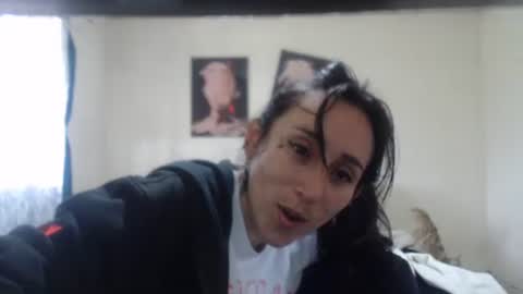 bella_luna34 online show from 04/23/26, 02:19