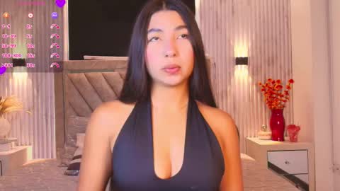 bella_martini_ online show from 03/25/26, 12:00