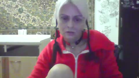 Snapshot of bella_nathalie chatting on 12/31/24, 07:31 Bella Nathalie online show from 12/31/24, 07:31