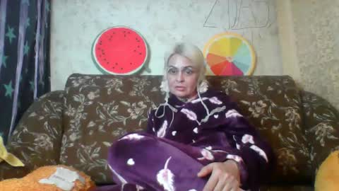 Snapshot of bella_nathalie chatting on 10/19/25, 02:29 Bella Nathalie online show from 10/19/25, 02:29