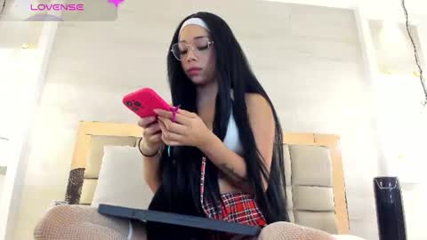  BELLA  online show from 07/04/26, 03:02