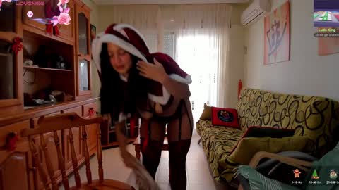 bella_pocahontas3 online show from 12/24/24, 09:50