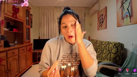 bella_pocahontas3 online show from 01/18/25, 05:31