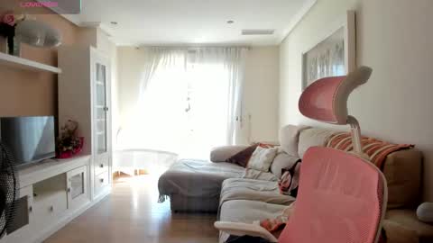 bella_pocahontas3 online show from 09/14/25, 01:10